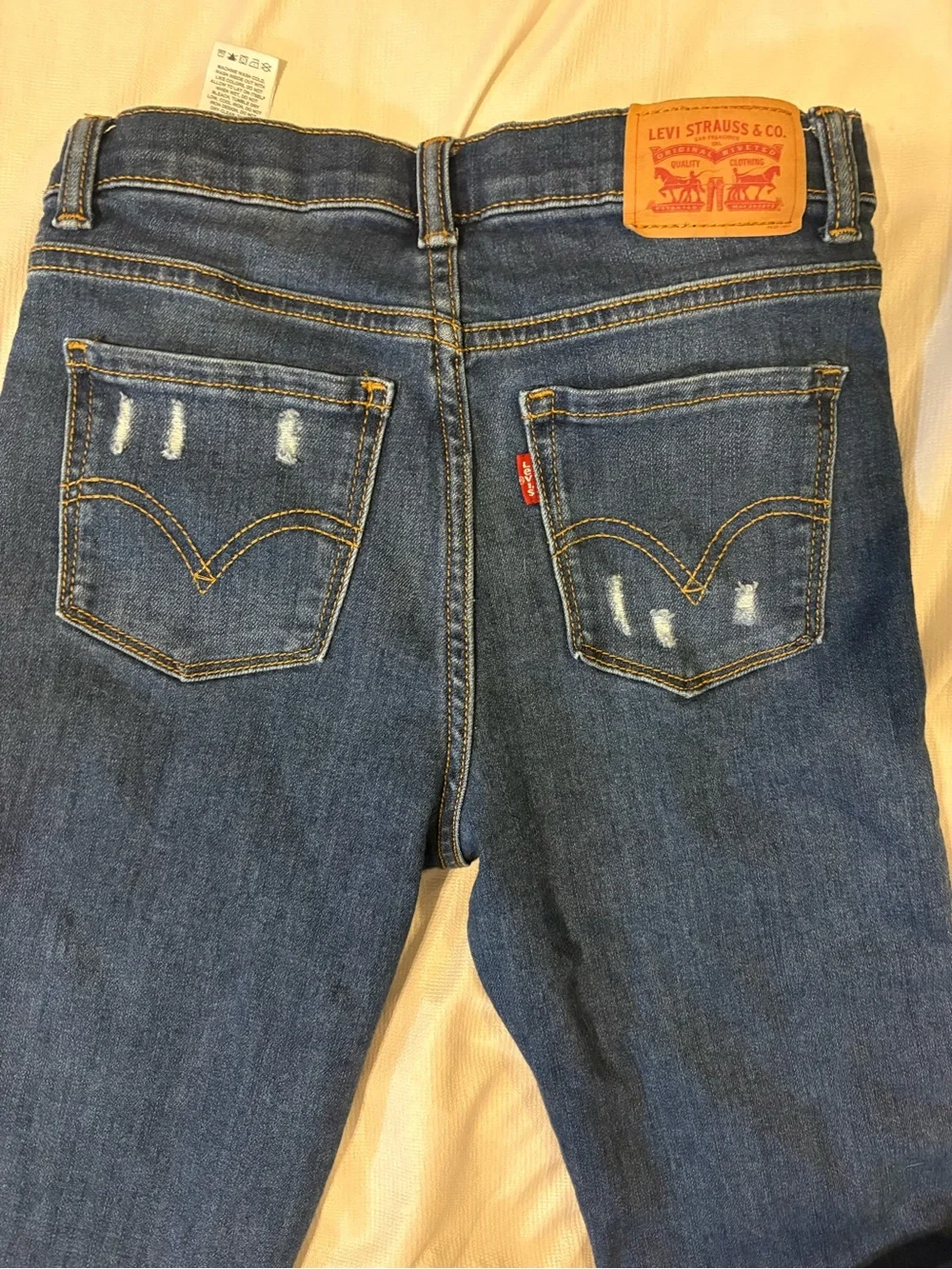 Levi's Girls Blue Distressed Back Pocket Jeans
